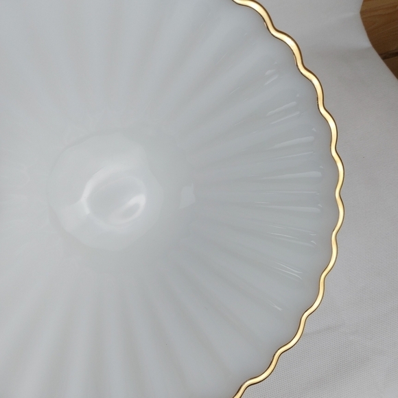 VINTAGE ANCHOR HOCKING milk glass gold trim big serving bowl plus divide… - Picture 3 of 12